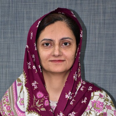 Dr. Fareeha Farooqui